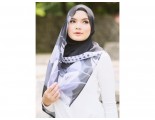 Shawlbyvsnow Butchart Black